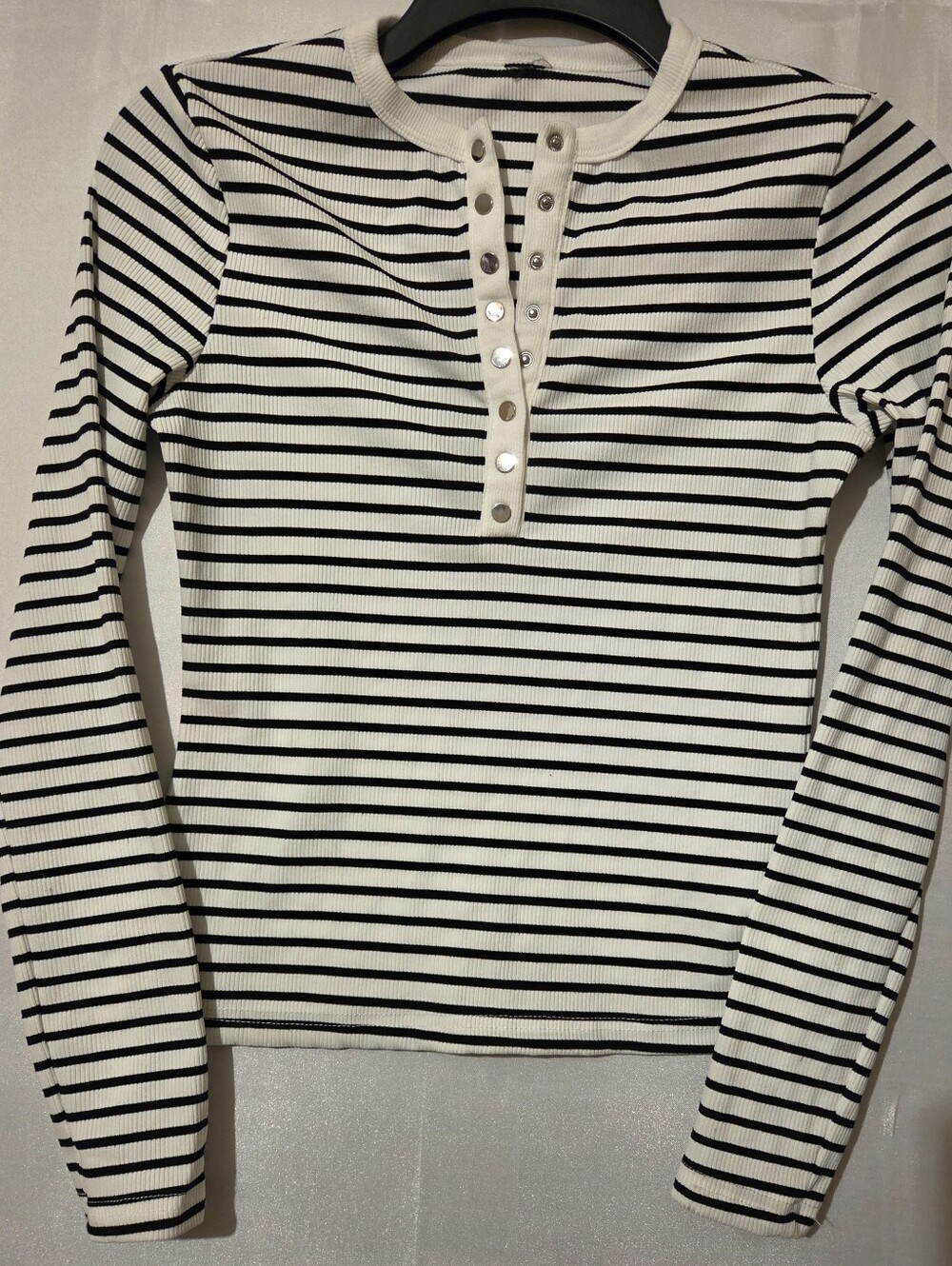 Striped Henley Long-Sleeve Top - White & Black. S